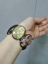 �������