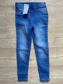 ��������� ASDA George